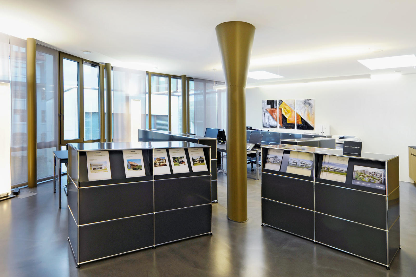 Polygonaler Büroraum, Foto: Ruedi Fischli